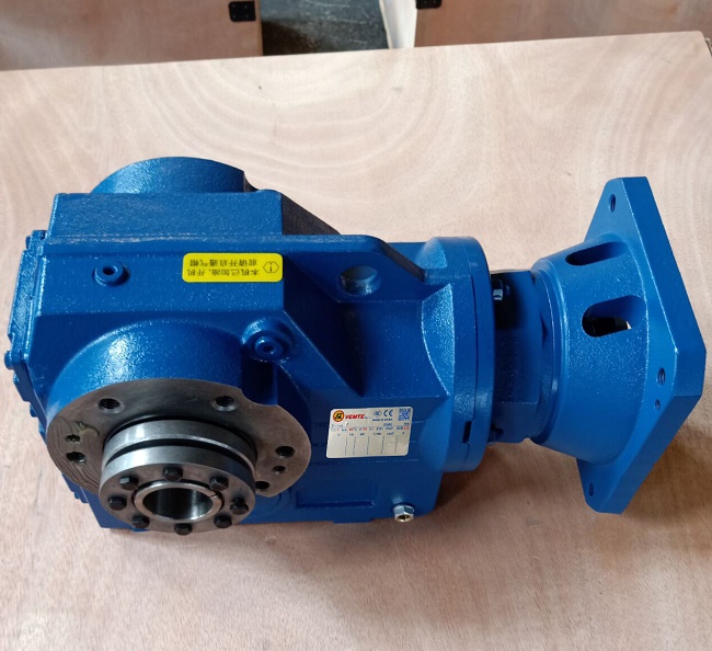 90度直角伺服減速機(jī) 90度直角伺服減速機(jī)