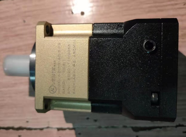 6800W伺服電機(jī)減速機(jī) 6800W伺服電機(jī)減速機(jī)