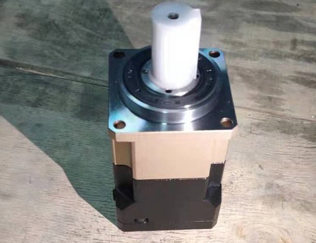 3600W伺服電機(jī)減速機(jī) 3600W伺服電機(jī)減速機(jī)