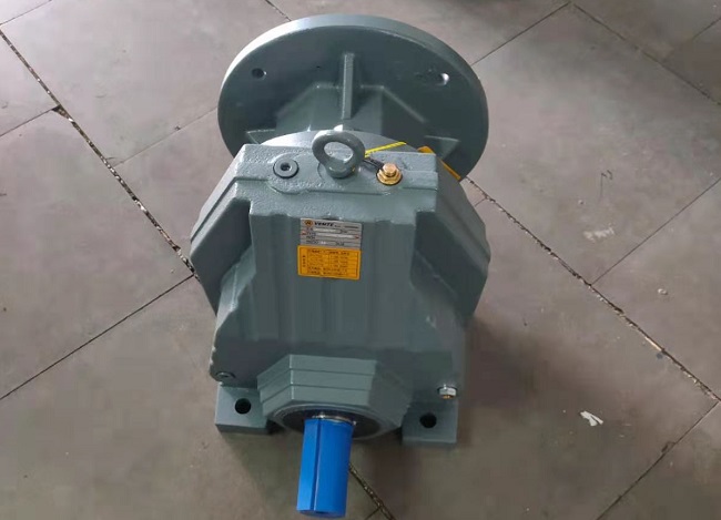 帶動(dòng)36T噸的減速機(jī),提升機(jī)減速機(jī),35000W伺服電機(jī)減速機(jī) 帶動(dòng)36T噸的減速機(jī),提升機(jī)減速機(jī),35000W伺服電機(jī)減速機(jī)