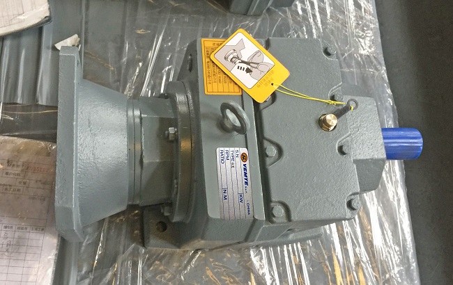 帶動34.5噸的減速電機,農(nóng)業(yè)收割機減速機,44000W伺服電機減速機 帶動34.5噸的減速電機,農(nóng)業(yè)收割機減速機,44000W伺服電機減速機