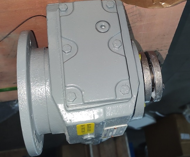 65000W伺服電機(jī)減速機(jī),帶動(dòng)40.5T噸的減速機(jī)電機(jī),滾筒裝置減速機(jī) 65000W伺服電機(jī)減速機(jī),帶動(dòng)40.5T噸的減速機(jī)電機(jī),滾筒裝置減速機(jī)