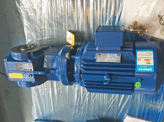 減速機(jī)帶370W電機(jī) 減速機(jī)帶370W電機(jī)