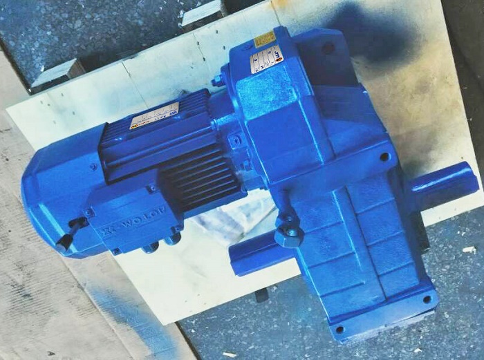 減速機(jī)帶2300W電機(jī) 減速機(jī)帶2300W電機(jī)