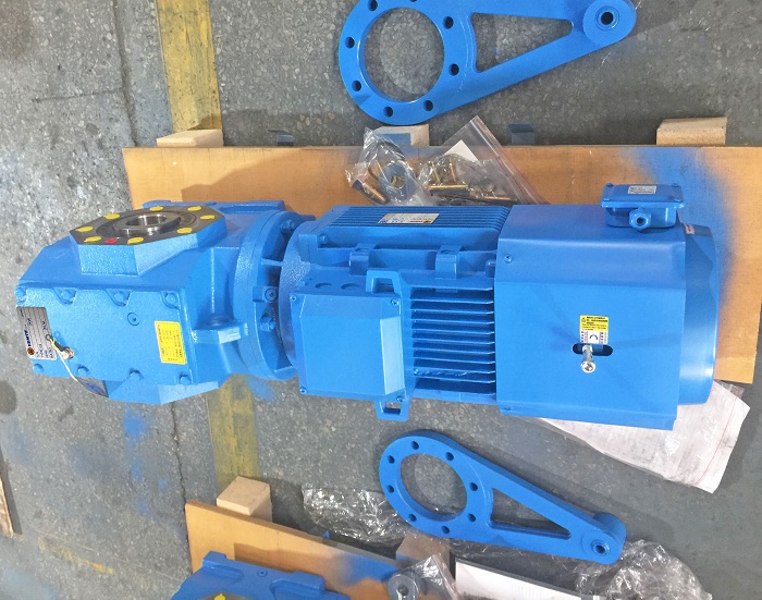 配3700W電機減速機 配3700W電機減速機