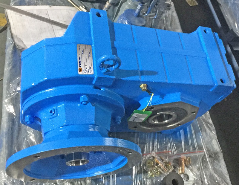 調(diào)速電機(jī)減速機(jī),20000W減速機(jī),擠出機(jī)減速機(jī) 調(diào)速電機(jī)減速機(jī),20000W減速機(jī),擠出機(jī)減速機(jī)