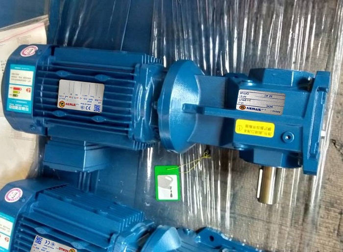 減速機(jī)配變頻調(diào)速電機(jī) 減速機(jī)配變頻調(diào)速電機(jī)