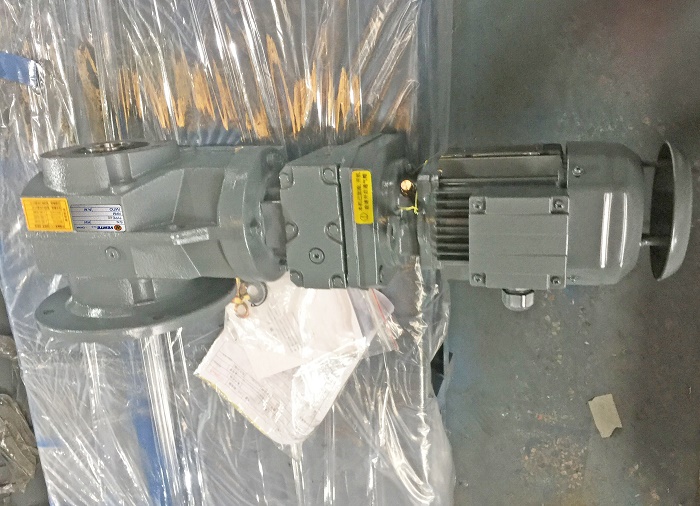 6.5HP馬力電機(jī)減速機(jī) 6.5HP馬力電機(jī)減速機(jī)