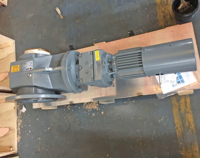 22KW電機(jī)減速機(jī) 22KW電機(jī)減速機(jī)
