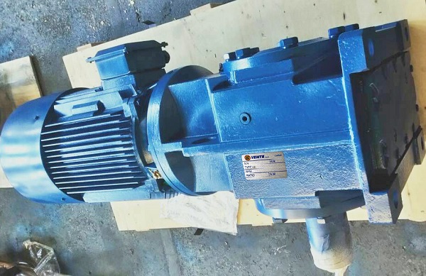 7.5KW電機(jī)減速機(jī),絞車減速機(jī)電機(jī),減速機(jī)電機(jī)選型樣本,減速器手冊(cè) 7.5KW電機(jī)減速機(jī),絞車減速機(jī)電機(jī),減速機(jī)電機(jī)選型樣本,減速器手冊(cè)