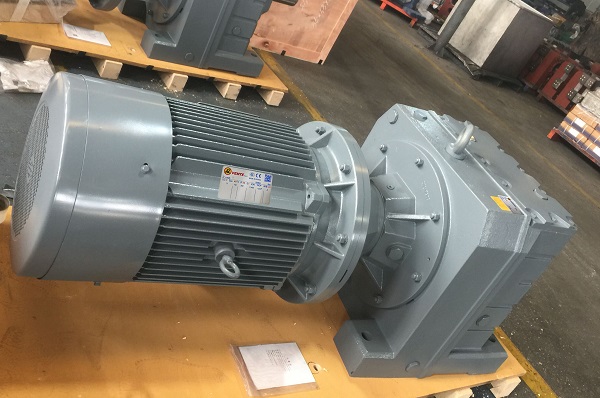 1比14減速電機(jī),1:14減速機(jī),14比減速器,揉面機(jī)減速機(jī),減速電機(jī)選型樣本 1比14減速電機(jī),1:14減速機(jī),14比減速器,揉面機(jī)減速機(jī),減速電機(jī)選型樣本