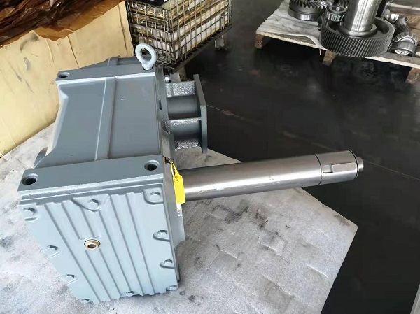 1比37減速電機(jī),1:37減速機(jī),37比減速器,飼料顆粒機(jī)減速機(jī),減速機(jī)樣本 1比37減速電機(jī),1:37減速機(jī),37比減速器,飼料顆粒機(jī)減速機(jī),減速機(jī)樣本