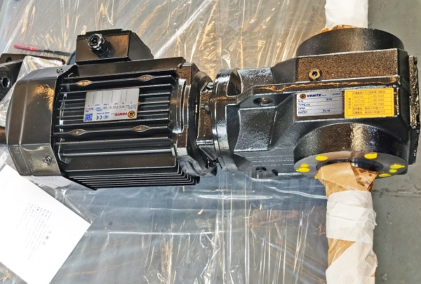 牽引設(shè)備減速機(jī)選型手冊資料樣本下載,牽引設(shè)備減速機(jī),減速機(jī)樣本 牽引設(shè)備減速機(jī)選型手冊資料樣本下載,牽引設(shè)備減速機(jī),減速機(jī)樣本