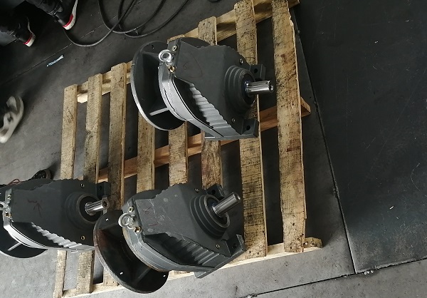 抓包機減速機電機選型手冊資料樣本下載,抓包機減速電機,減速機樣本 抓包機減速機電機選型手冊資料樣本下載,抓包機減速電機,減速機樣本