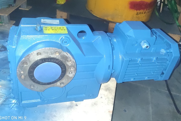 物流分揀輸送機(jī)減速機(jī),0.75KW減速電機(jī),KA系列減速機(jī)選型 物流分揀輸送機(jī)減速機(jī),0.75KW減速電機(jī),KA系列減速機(jī)選型