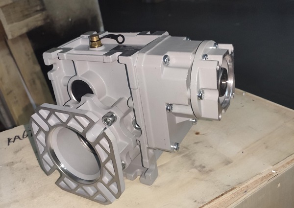 繞線機(jī)減速機(jī)電機(jī)選型手冊(cè)資料樣本下載,繞線機(jī)減速電機(jī),減速機(jī)樣本 繞線機(jī)減速機(jī)電機(jī)選型手冊(cè)資料樣本下載,繞線機(jī)減速電機(jī),減速機(jī)樣本