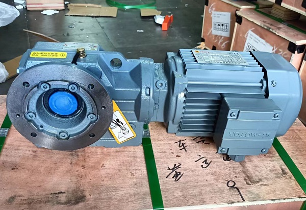 焊接變位機(jī)減速機(jī),7.5KW伺服電機(jī)減速機(jī),KAF孔輸出直角減速機(jī),減速器選型 焊接變位機(jī)減速機(jī),7.5KW伺服電機(jī)減速機(jī),KAF孔輸出直角減速機(jī),減速器選型