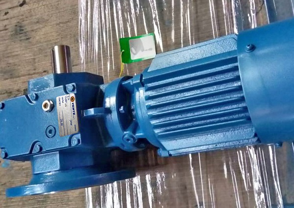 滾筒攪拌機(jī)減速機(jī),11KW減速電機(jī),SF系列直角蝸輪蝸桿減速器,減速機(jī)選型 滾筒攪拌機(jī)減速機(jī),11KW減速電機(jī),SF系列直角蝸輪蝸桿減速器,減速機(jī)選型