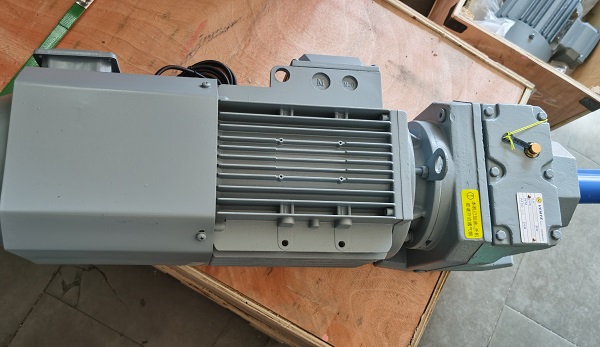 摩天輪減速機(jī)電機(jī)選型手冊(cè)資料樣本下載,摩天輪減速電機(jī),減速機(jī)樣本 摩天輪減速機(jī)電機(jī)選型手冊(cè)資料樣本下載,摩天輪減速電機(jī),減速機(jī)樣本