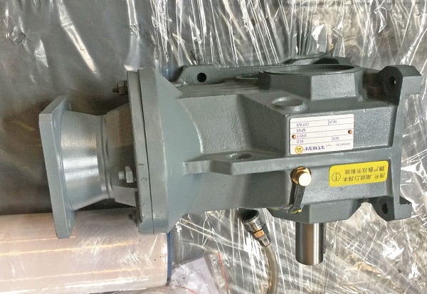 捏合機(jī)減速機(jī),3.7KW電機(jī)減速機(jī),3700W減速電機(jī) 捏合機(jī)減速機(jī),3.7KW電機(jī)減速機(jī),3700W減速電機(jī)