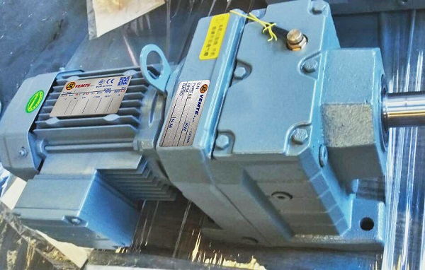 球磨機(jī)減速機(jī),86KW電機(jī)減速機(jī),減速電機(jī)選型 球磨機(jī)減速機(jī),86KW電機(jī)減速機(jī),減速電機(jī)選型