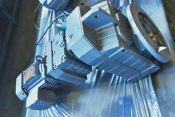 2轉(zhuǎn)每分鐘減速機(jī),1300Nm減速電機(jī),2RPM減速器 2轉(zhuǎn)每分鐘減速機(jī),1300Nm減速電機(jī),2RPM減速器