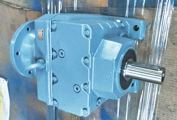 一分鐘41轉(zhuǎn)的減速機(jī),41rpm/min減速電機(jī),41圈每分鐘減速箱,冰糖結(jié)晶裝置減速器 一分鐘41轉(zhuǎn)的減速機(jī),41rpm/min減速電機(jī),41圈每分鐘減速箱,冰糖結(jié)晶裝置減速器