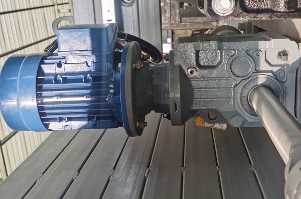 43轉(zhuǎn)每分鐘的減速機,43rpm/min減速電機,一分鐘43轉(zhuǎn)的減速器 43轉(zhuǎn)每分鐘的減速機,43rpm/min減速電機,一分鐘43轉(zhuǎn)的減速器