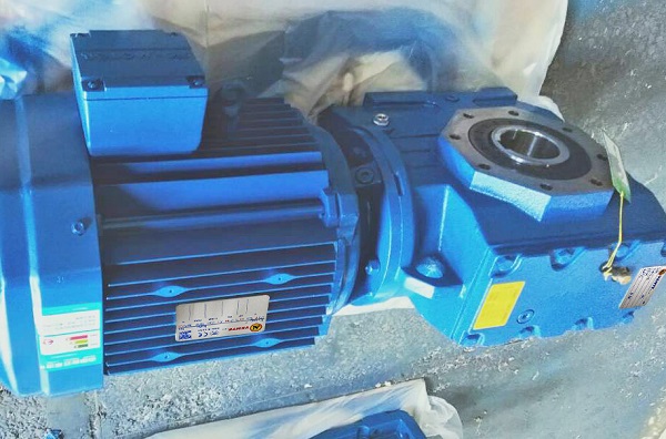 2109222 (53) 2109222 (53)