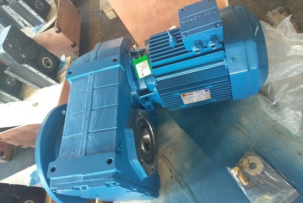 66轉(zhuǎn)的減速機(jī),66rpm/min減速電機(jī),每分鐘66圈的減速器 66轉(zhuǎn)的減速機(jī),66rpm/min減速電機(jī),每分鐘66圈的減速器