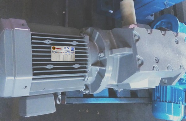 蝸輪蝸桿減速機(jī)600 蝸輪蝸桿減速機(jī)600