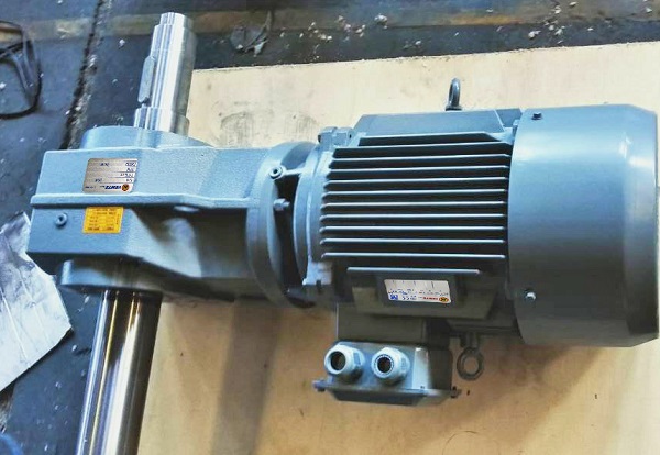 71圈的減速機,71rpm/min減速電機,每分鐘71轉(zhuǎn)的減速器 71圈的減速機,71rpm/min減速電機,每分鐘71轉(zhuǎn)的減速器