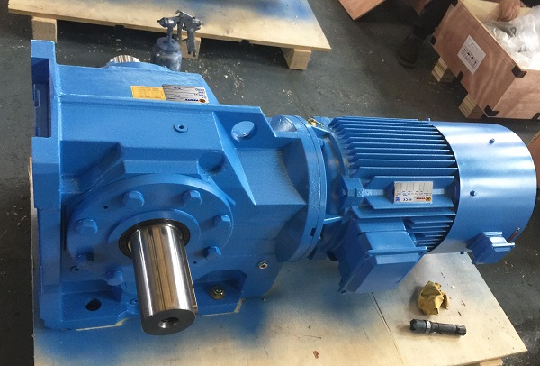 75轉(zhuǎn)的減速機(jī),75rpm/min減速電機(jī),每分鐘75圈減速器 75轉(zhuǎn)的減速機(jī),75rpm/min減速電機(jī),每分鐘75圈減速器