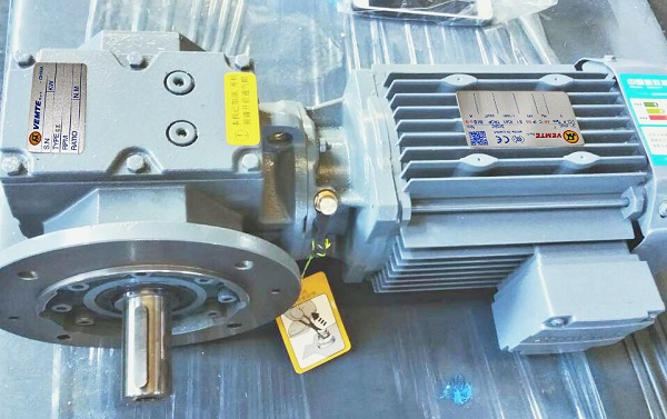 76轉(zhuǎn)的減速機,76rpm/min減速電機,每分鐘76圈的減速器 76轉(zhuǎn)的減速機,76rpm/min減速電機,每分鐘76圈的減速器