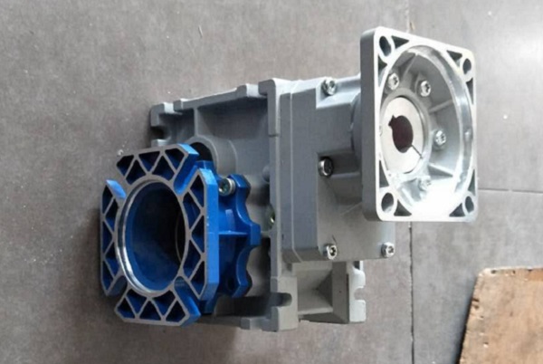 傳動帶減速機,輸送機專用減速電機,小型減速器 傳動帶減速機,輸送機專用減速電機,小型減速器