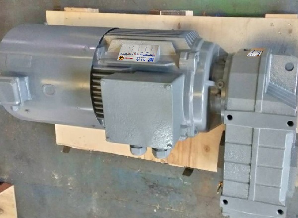 94轉(zhuǎn)的減速機(jī),94rpm/min減速電機(jī),每分鐘94圈的減速器 94轉(zhuǎn)的減速機(jī),94rpm/min減速電機(jī),每分鐘94圈的減速器