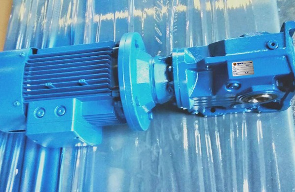 2109223 (92) 2109223 (92)