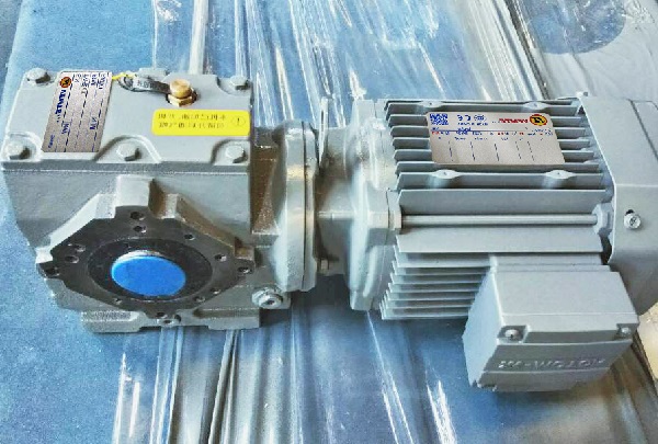 104轉(zhuǎn)的減速機(jī),104rpm/min減速電機(jī),每分鐘104圈減速器 104轉(zhuǎn)的減速機(jī),104rpm/min減速電機(jī),每分鐘104圈減速器