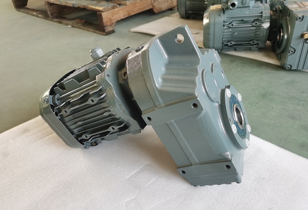 2.1KW電機(jī)減速機(jī),2100W減速機(jī)含電機(jī)選型 2.1KW電機(jī)減速機(jī),2100W減速機(jī)含電機(jī)選型