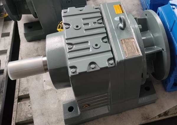 3.2KW電機含減速機,3200W減速機帶電機型號選型 3.2KW電機含減速機,3200W減速機帶電機型號選型