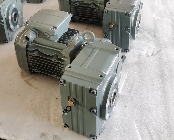 4.5KW電機含減速機,4500W減速機帶電機型號選型 4.5KW電機含減速機,4500W減速機帶電機型號選型