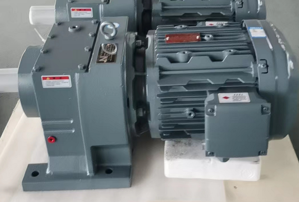 4.8KW電機(jī)含減速機(jī),4800W減速機(jī)帶電機(jī)型號(hào)選型 4.8KW電機(jī)含減速機(jī),4800W減速機(jī)帶電機(jī)型號(hào)選型