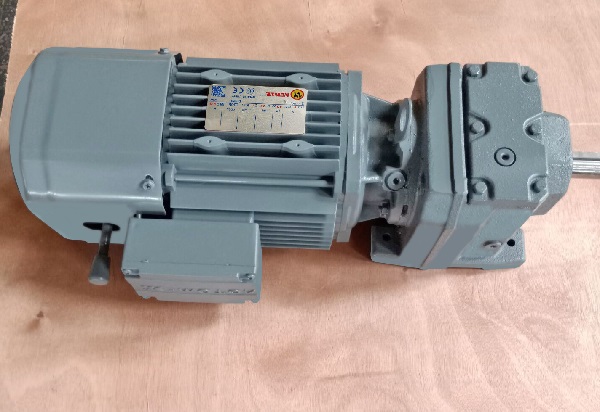 R77DRS71M5BE1HF減速機 R77DRS71M5BE1HF減速機