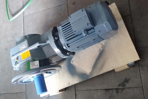 擠出機減速機,喂料裝置減速電機,減速機 擠出機減速機,喂料裝置減速電機,減速機