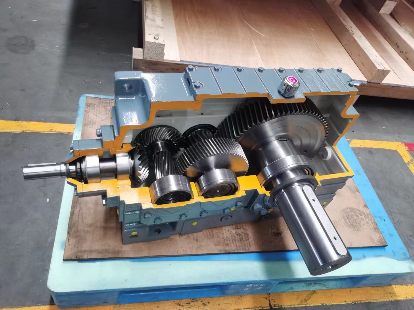 B3SH4A減速機(jī)工業(yè)齒輪箱 B3SH4A減速機(jī)工業(yè)齒輪箱