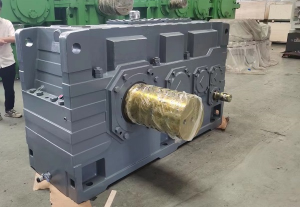 工業(yè)齒輪箱 (5) 工業(yè)齒輪箱 (5)