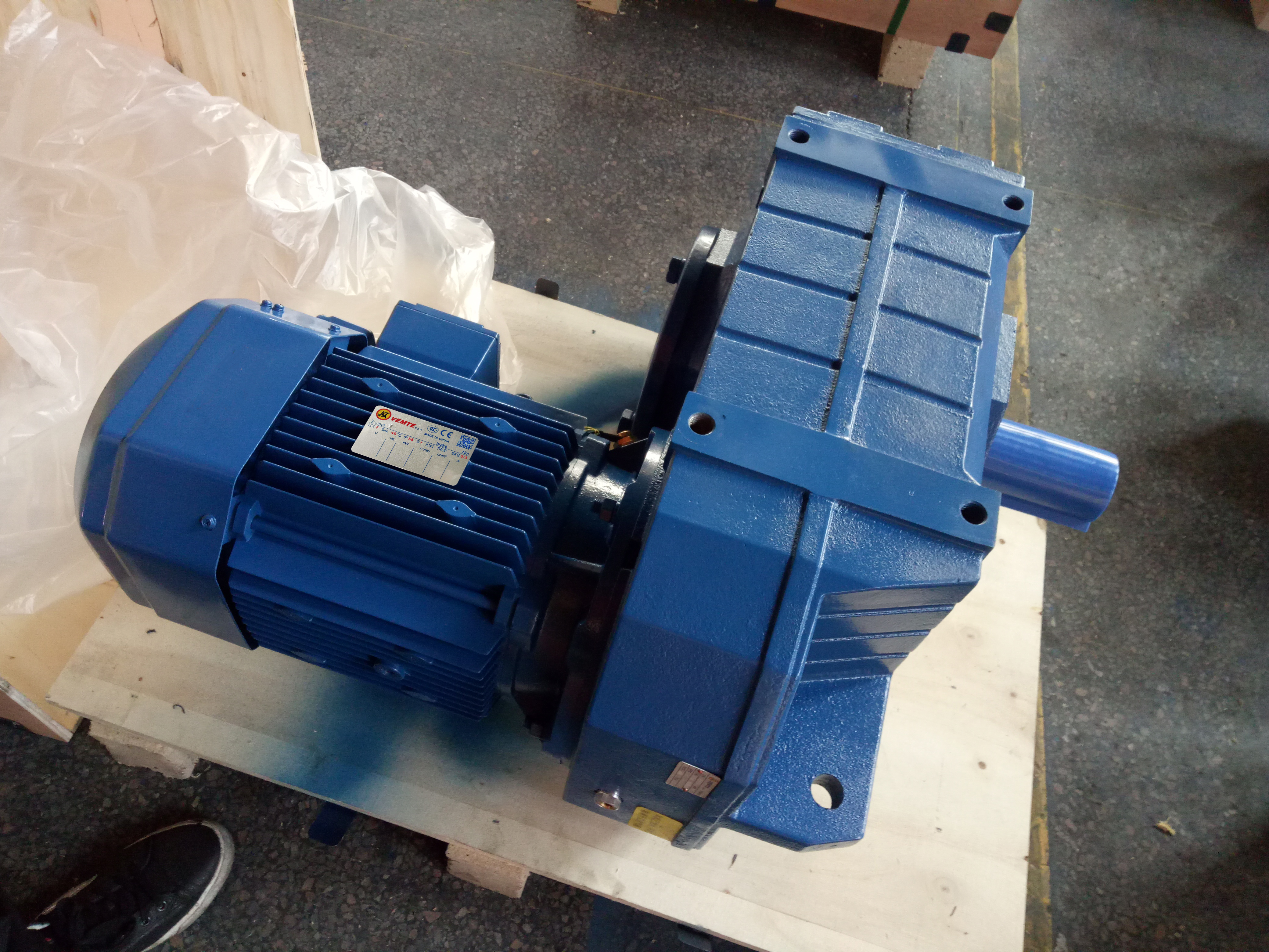 f系列減速機(jī) f系列減速機(jī)