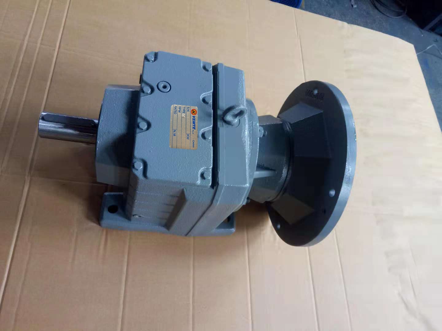 R27減速機(jī) R27減速機(jī)