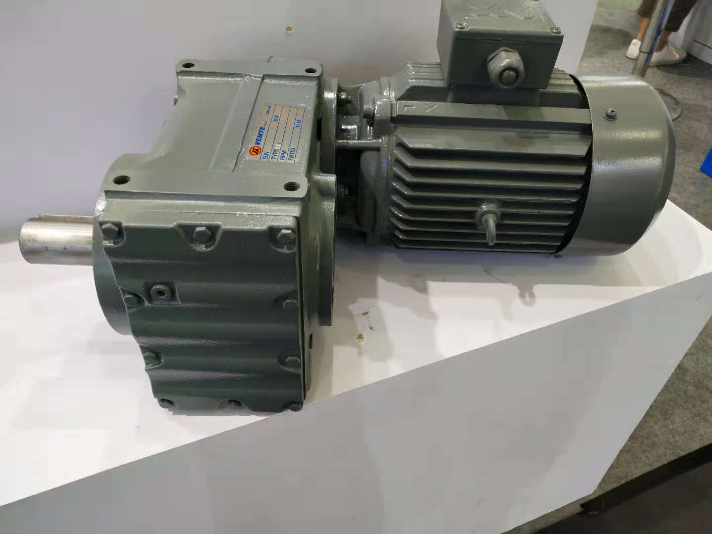 F107減速機(jī) F107減速機(jī)