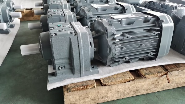 RF147減速機 RF147減速機